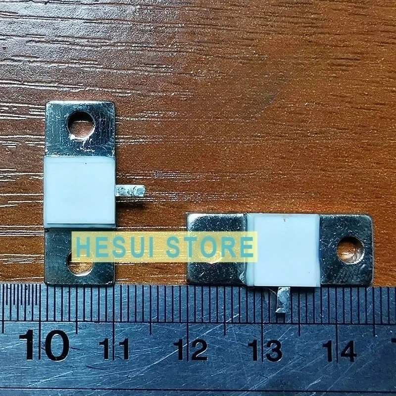 中古および新品ではありません フランジ終端 250 ワット 50 オーム RF マイクロ波抵抗器 ハイパワー RF 抵抗器