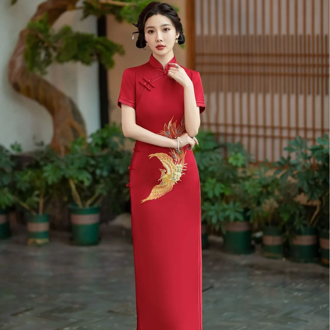 Cheongsam Bride Modified Version Wear Tang Suit Elegant Special-Interest Design High-End Lady Young Retro Catwalk Waist-Tight