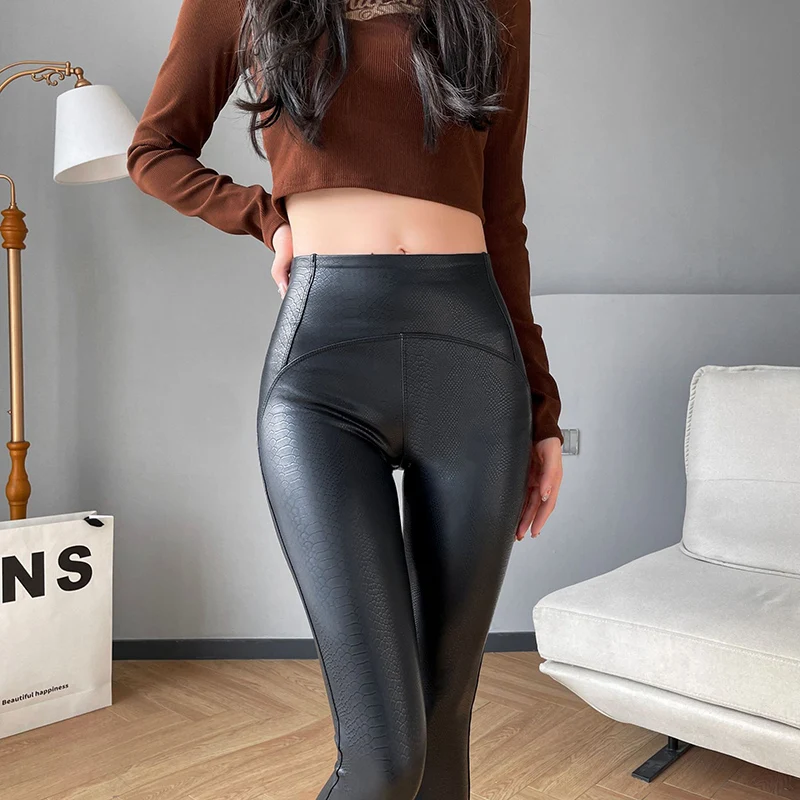 High Quality Faux Crocodile Leather Pants Women Texture Windproof Warm Fleece Leggings Autumn Winter Motorcycle Black Pants Lady