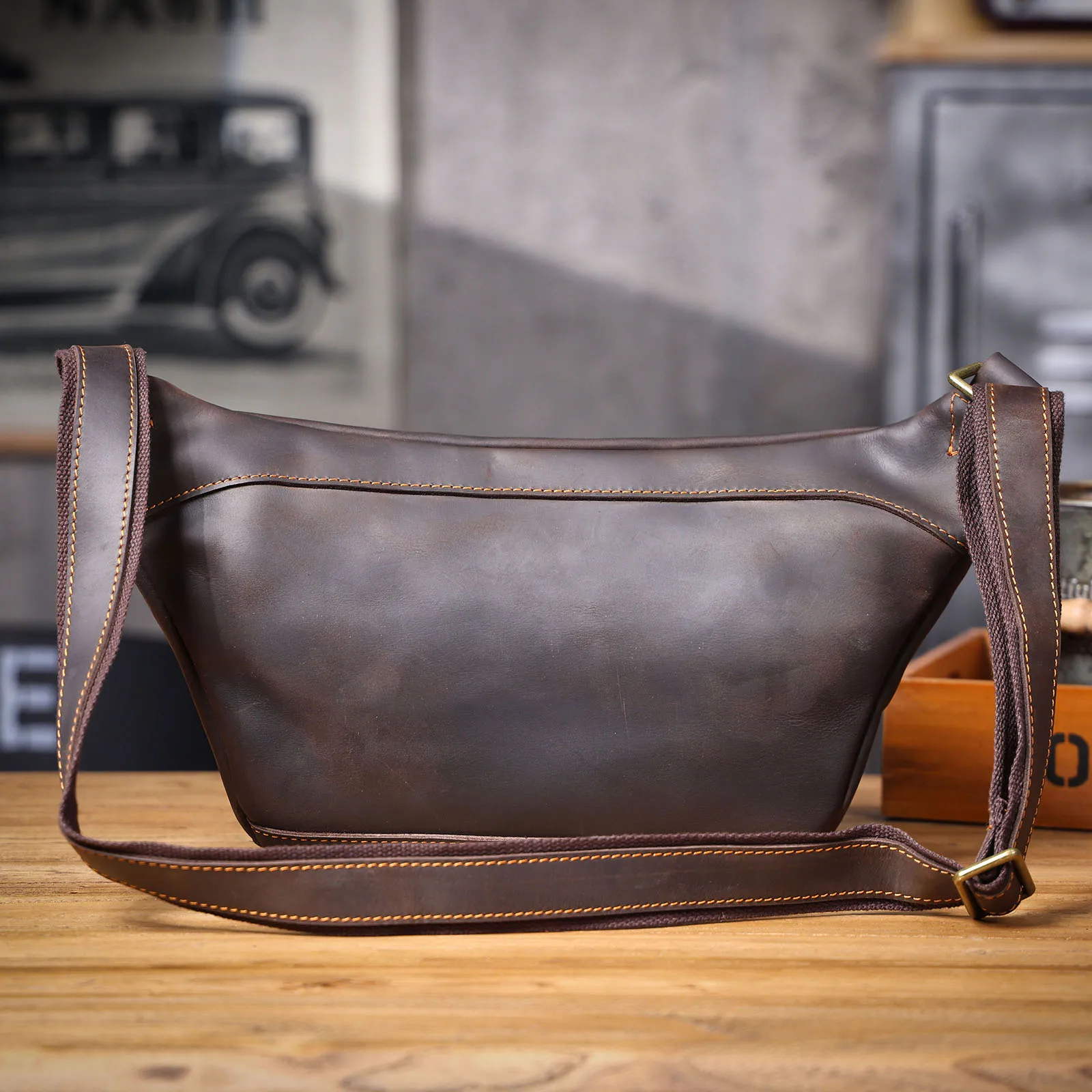 S.WORKER Vintage Brusttasche aus echtem Leder für Herren, Vintage, langlebige Brusttasche, Umhängetasche für Herren, Geschenk für Weihnachten – Detail 9