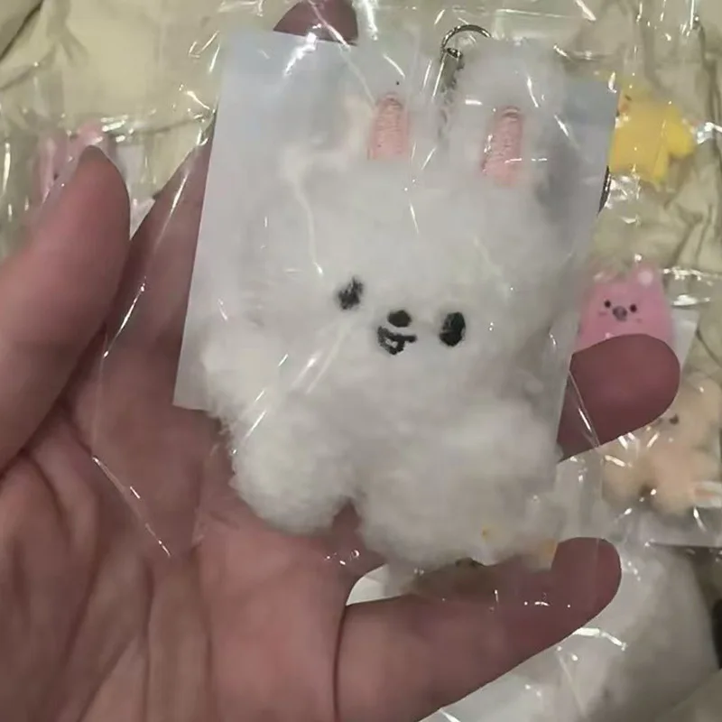 พวงกุญแจตุ๊กตาสัตว์น่ารักสไตล์การ์ตูน Kpop Skzoo ของเล่นตุ๊กตาขนนุ่ม อุปกรณ์เสริมพวงกุญแจ ของขวัญวันเกิดสำหรับเด็กและเด็กผู้หญิง ของขวัญสำหรับแฟนคลับ