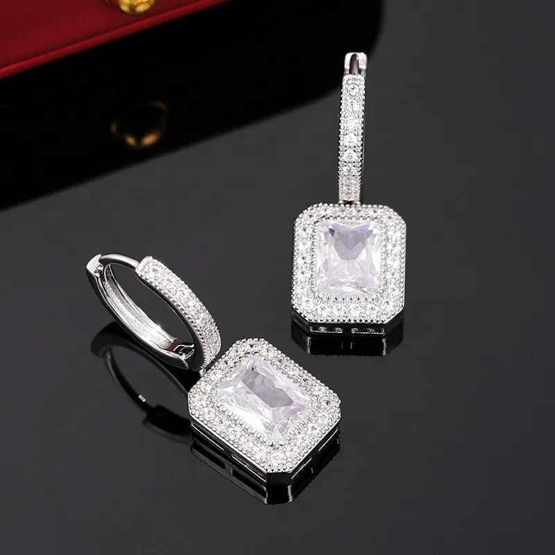 Huitan Fashion Contracted Women\'s Dangle Earrings Crystal Cubic Zirconia Daily Wear Elegant Ear Accessory Wedding Trend Jewelry