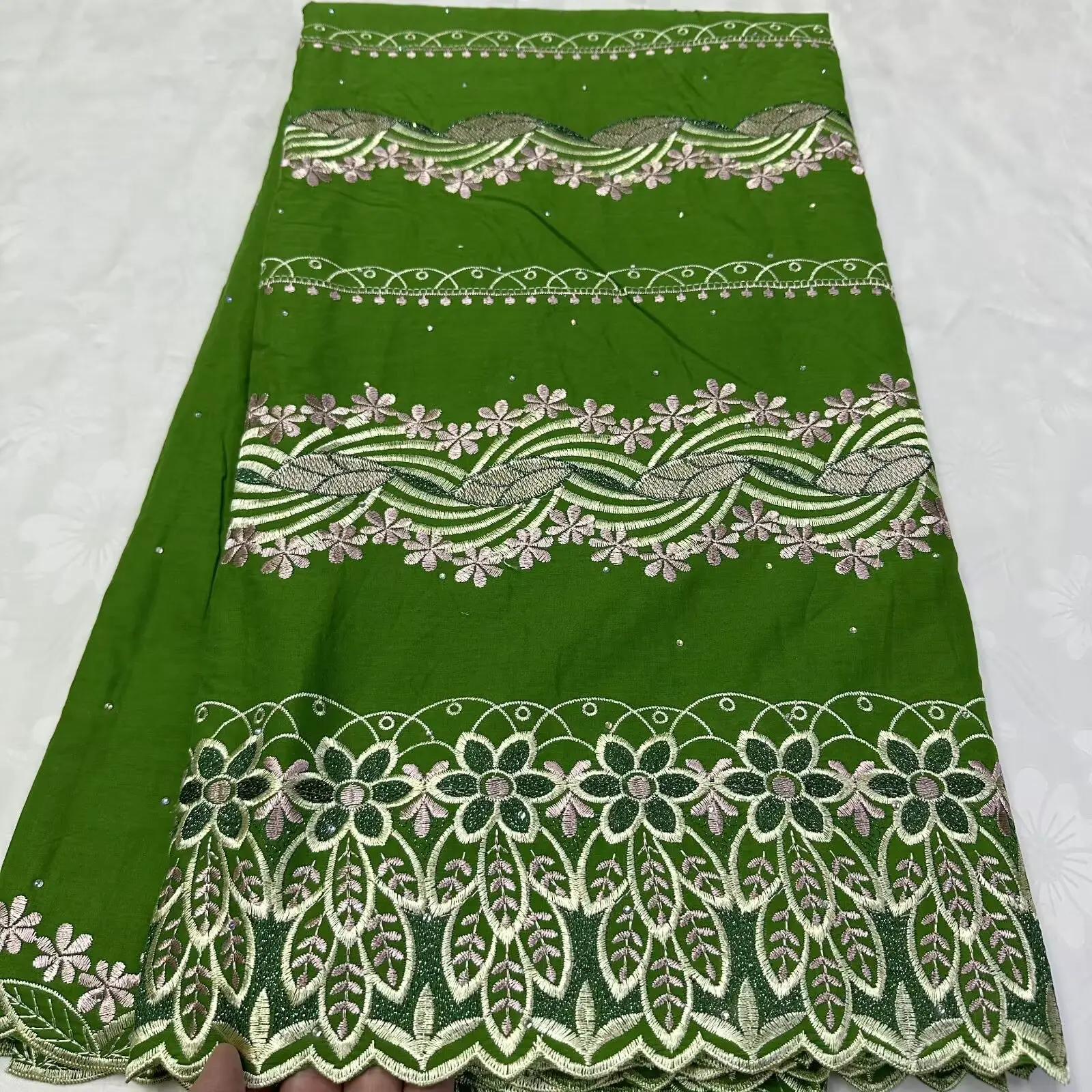 

Швейцарская вуаль кружева в Швейцарии кружевная ткань 2025 Высококачественная африканская хлопковая кружевная ткань с вышивкой для шитья свадебного вечернего платья