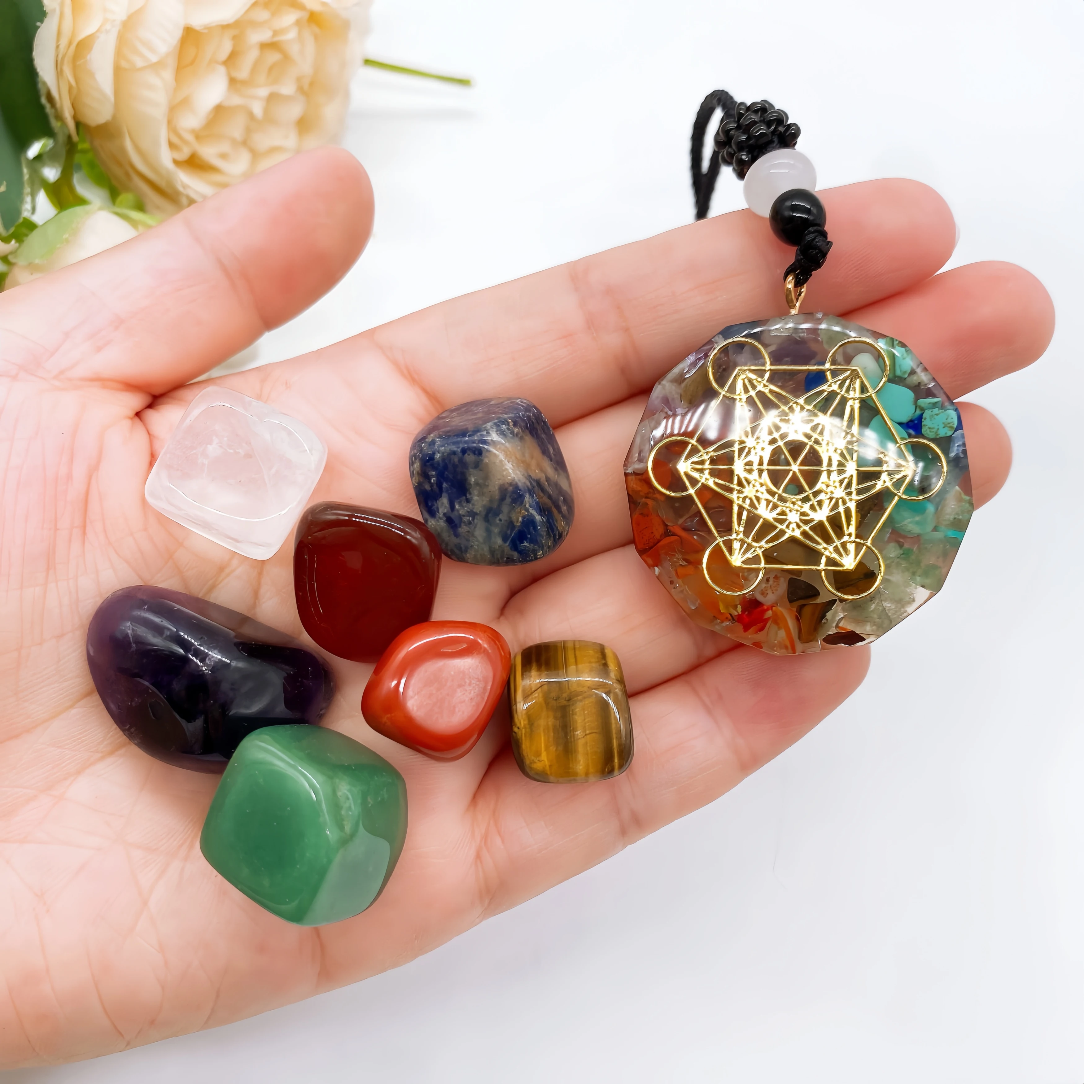 Natural Crystal Chakra Kit Amethyst Stone Palm Healing Meditation Yoga Stone Set Necklace Pendant Collection Home Decor