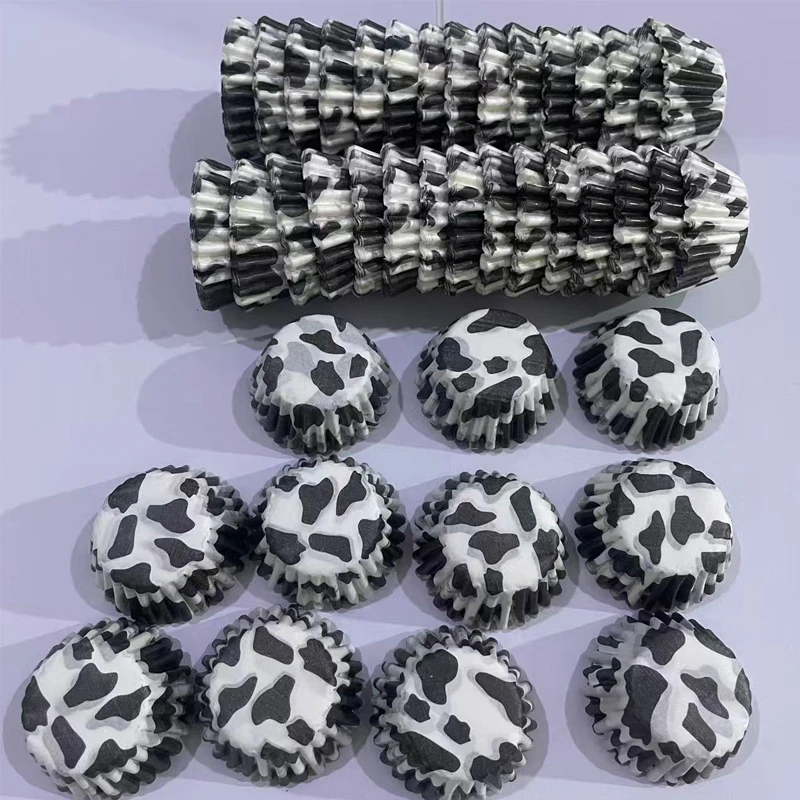 200Pcs/500Pcs/1000Pcs Small Cow-Shaped Mini Cake Paper Cups, 0.98inch Baking Cups, Unfolded Size 6cm, High-Temperature Resistant and Oil-Proof Paper Cake Cups, Suitable for Birthdays, Weddings, Holiday Desserts - Compatible with Standard Cups and Baking Trays - Easy to Clean, Essential for Party Baking, Holiday Design, for Home Baking Enthusiasts
