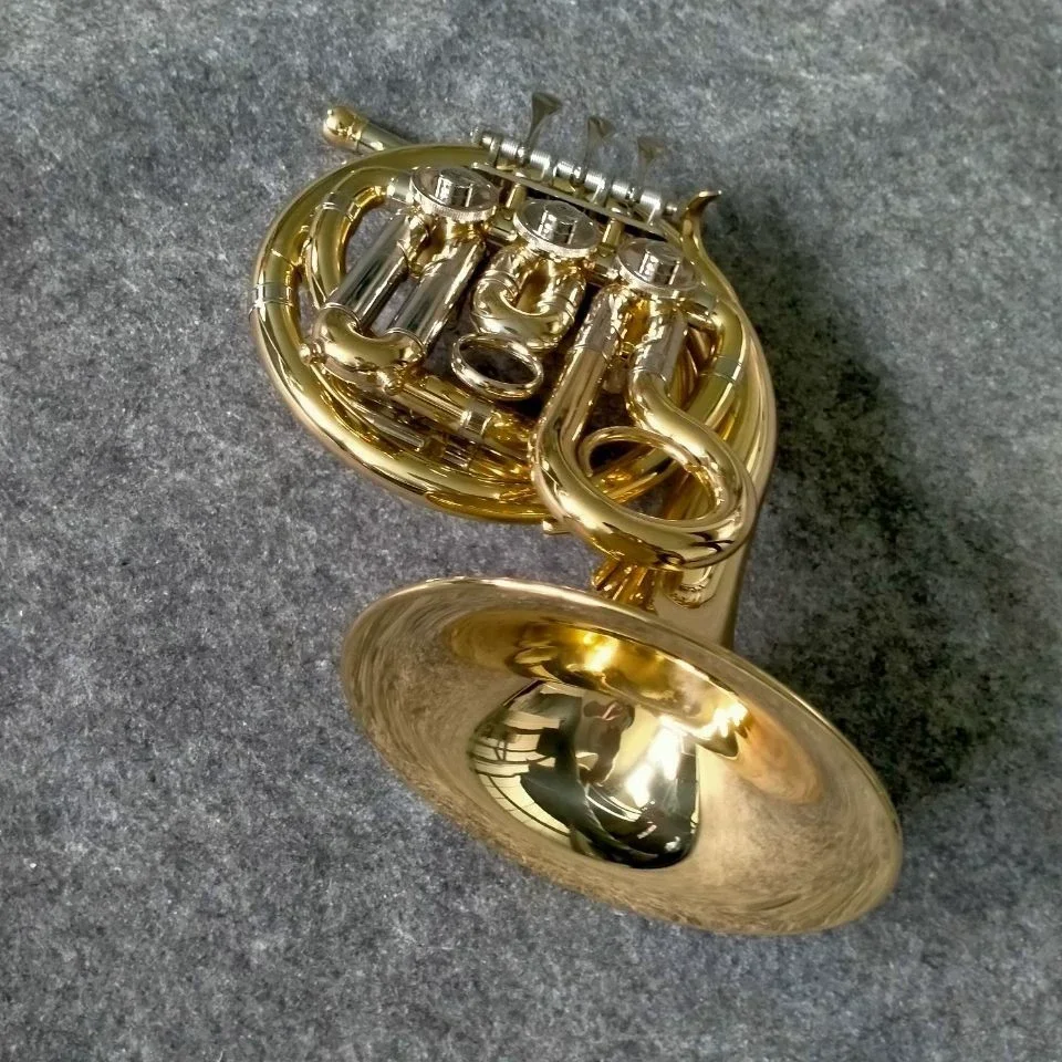 

2025 Professional Mini French Horn High Quality Gold Lacquered Brass Instrument for Students & Travel