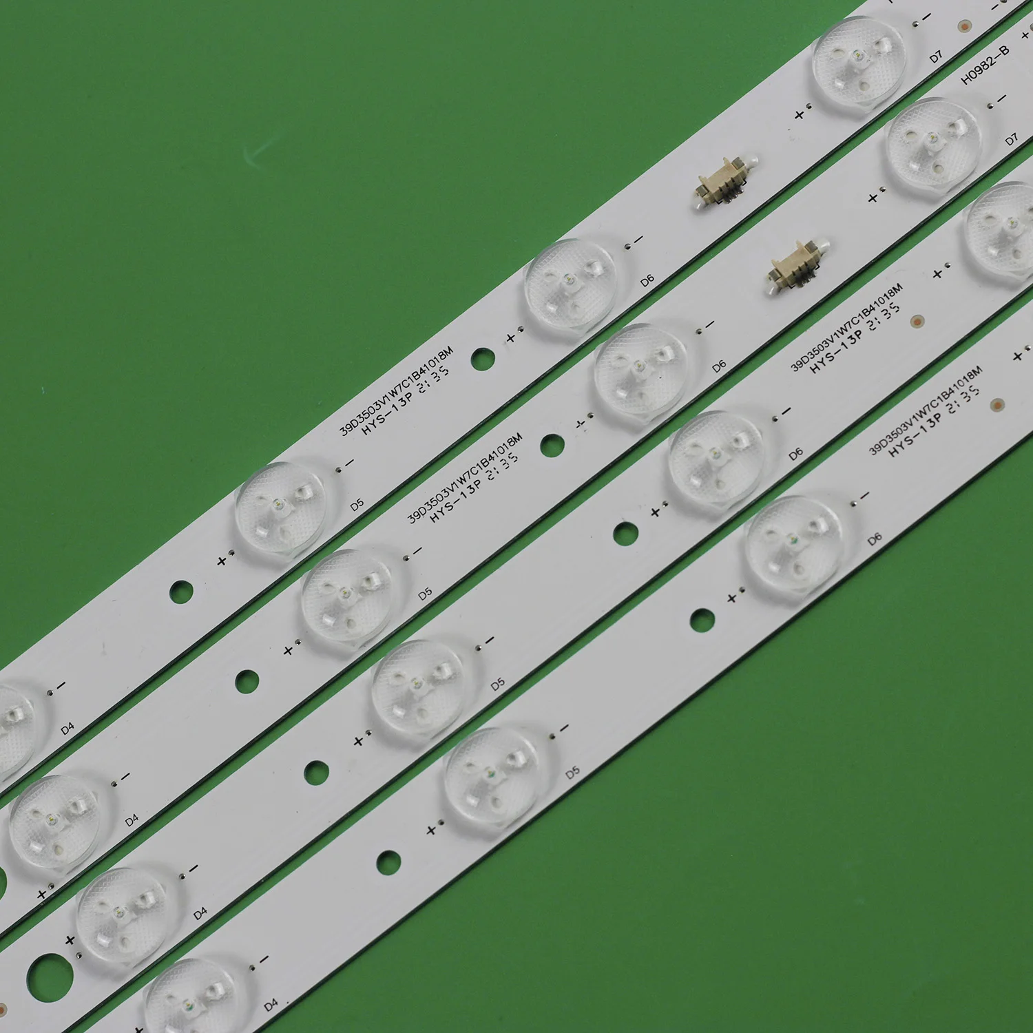 Led Backlight สำหรับ39นิ้ว LED39D13-ZC14-03 LED39D13-ZC14-01 LED39D13-ZC14-02 LED39D13-ZC14-04 (D) 3033901320 L39F6 V390HJ1-P01