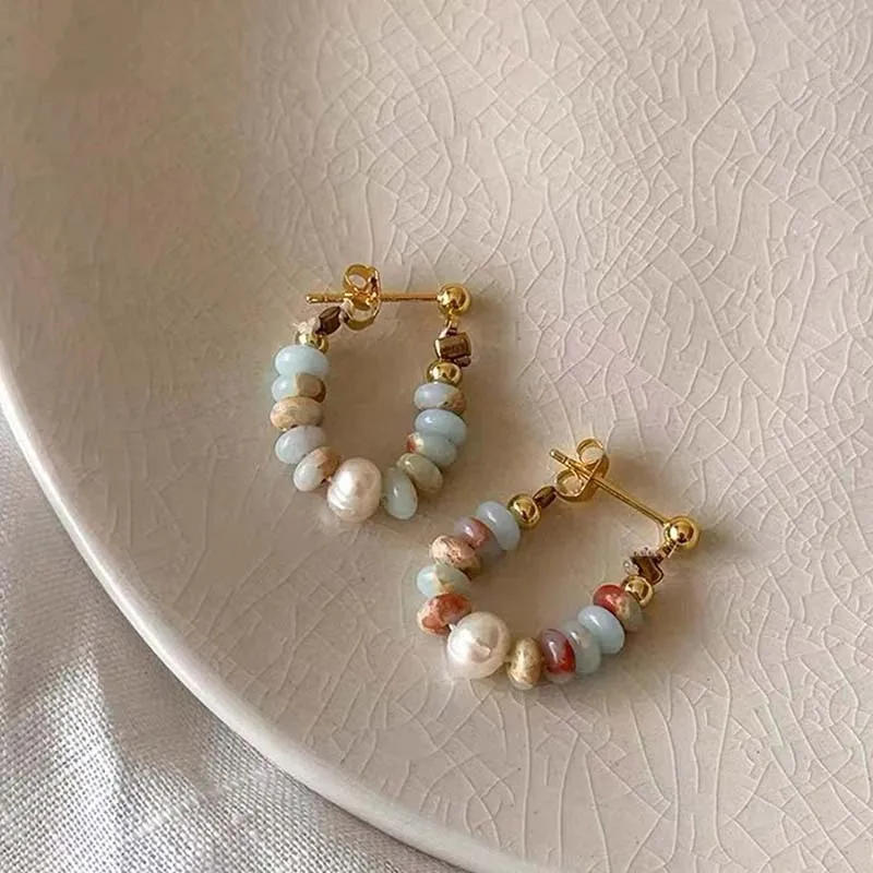Styl wakacyjny Design Natural Stone Beaded Pearl Wisiorek Kolczyki dla kobiet i dziewcząt 2024 Biżuteria modowa Niezwykłe akcesoria