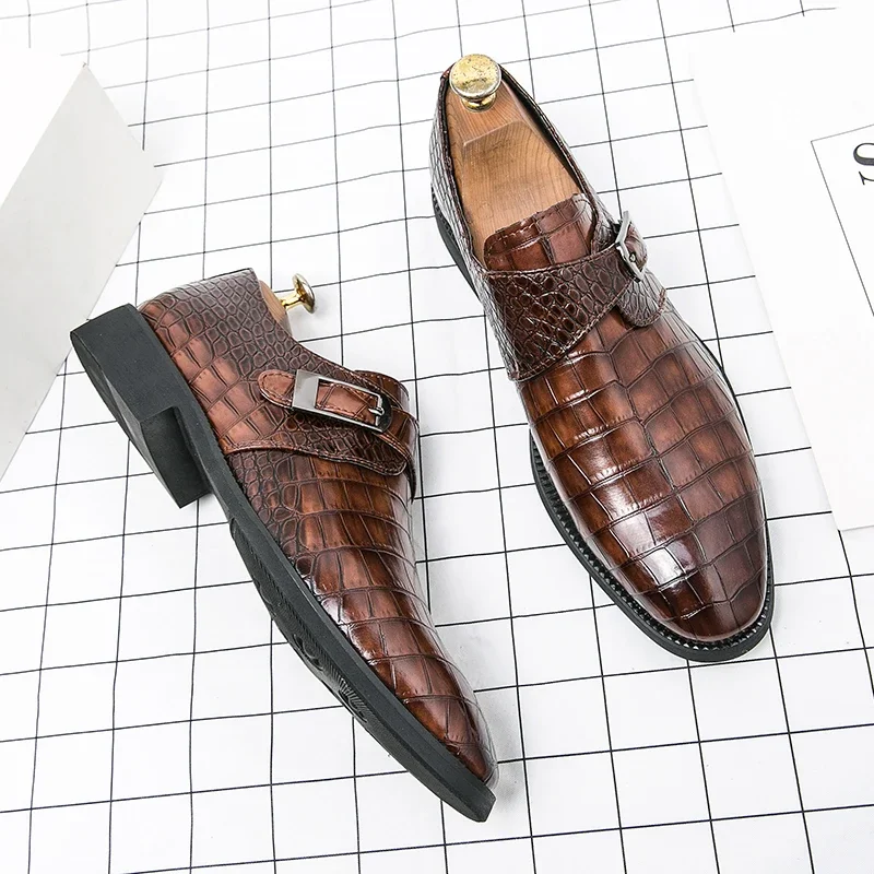 New Loafers Men Crocodile Pattern Buckle Monk Shoes Breathable Shoes for Men Zapatos De Hombre Men Shoes