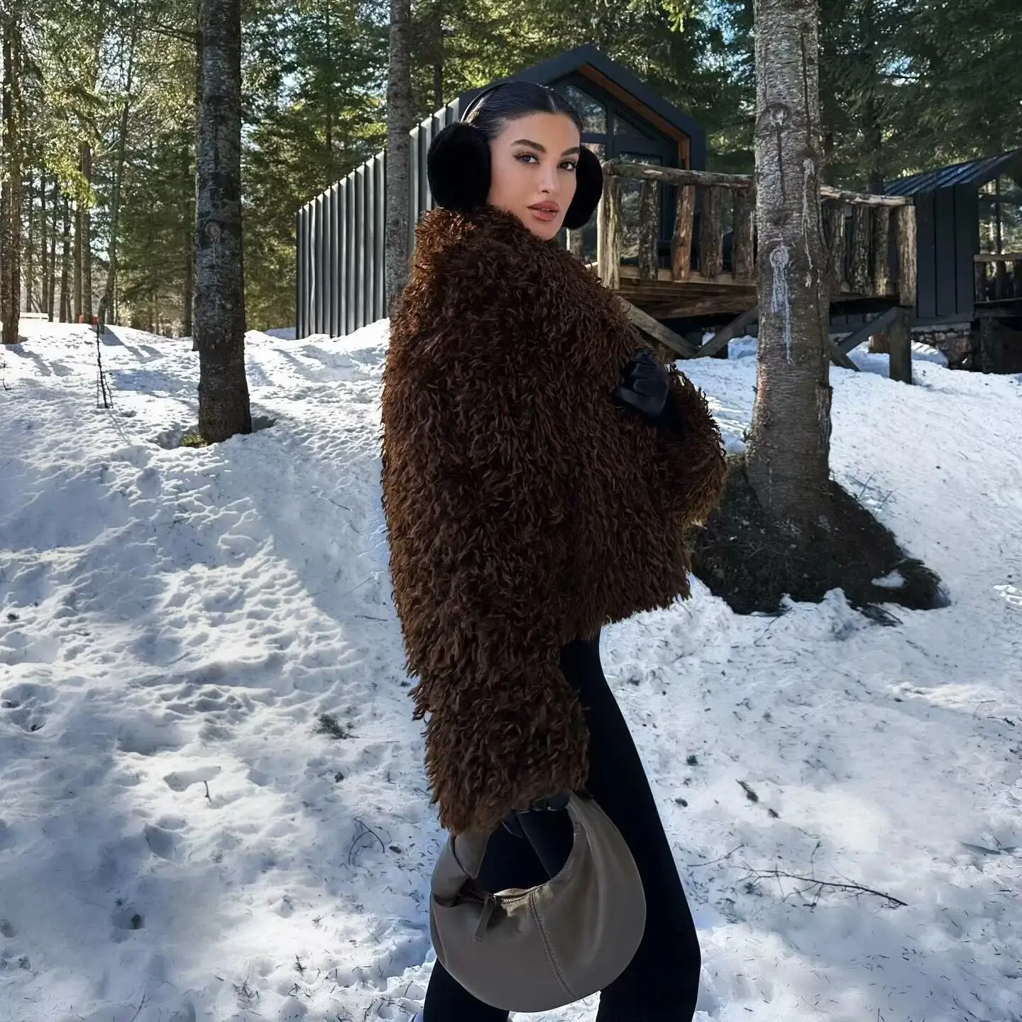 유행 다목적 짧은 인공 모피 효과 코트 새로운 가을 겨울 여성 착용 태슬 디테일이있는 루즈핏 2969254