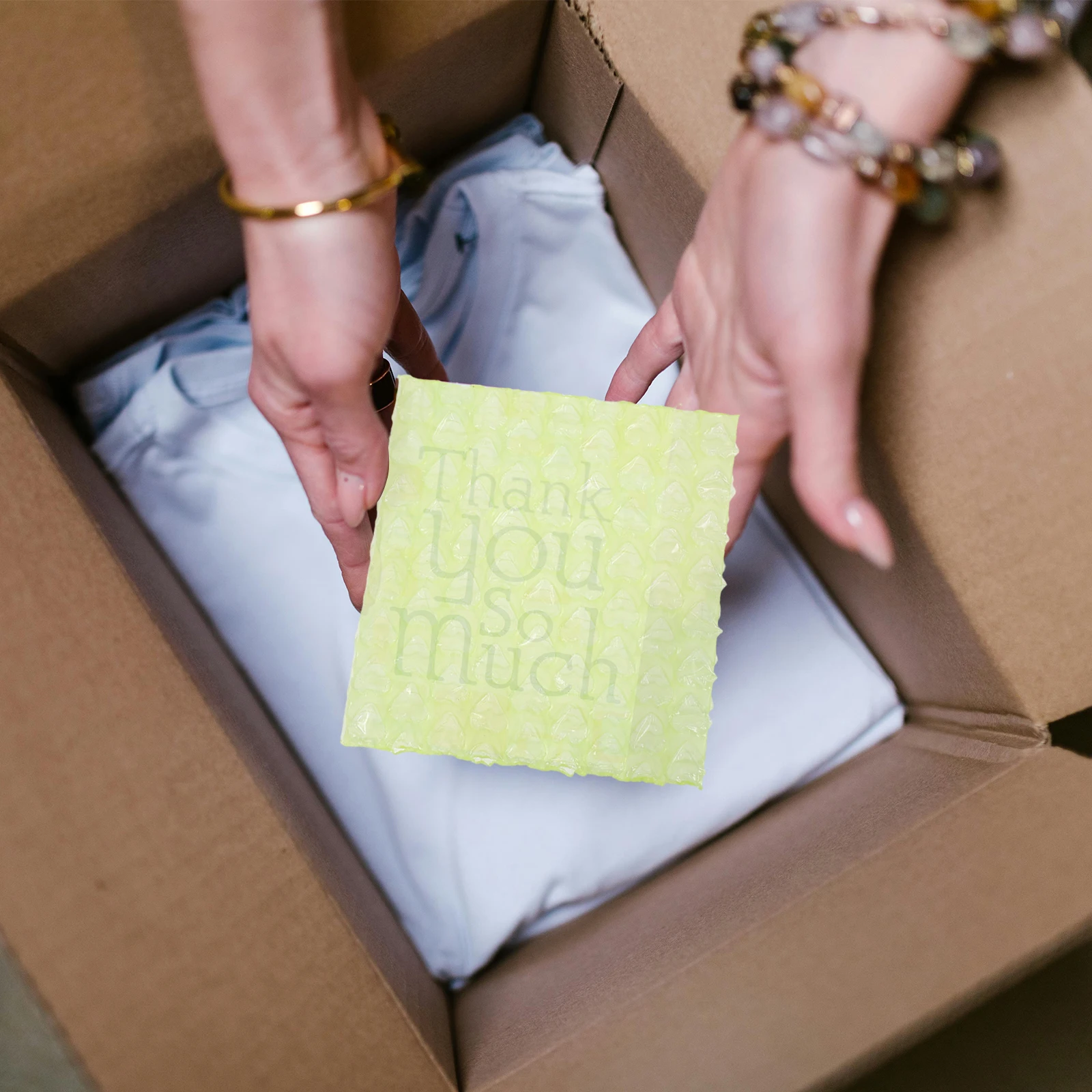 100pcs Heart-Shaped Bubble Envelope Thickened Packaging Bag Shockproof Protective Wrapping For Express Shipping Storage