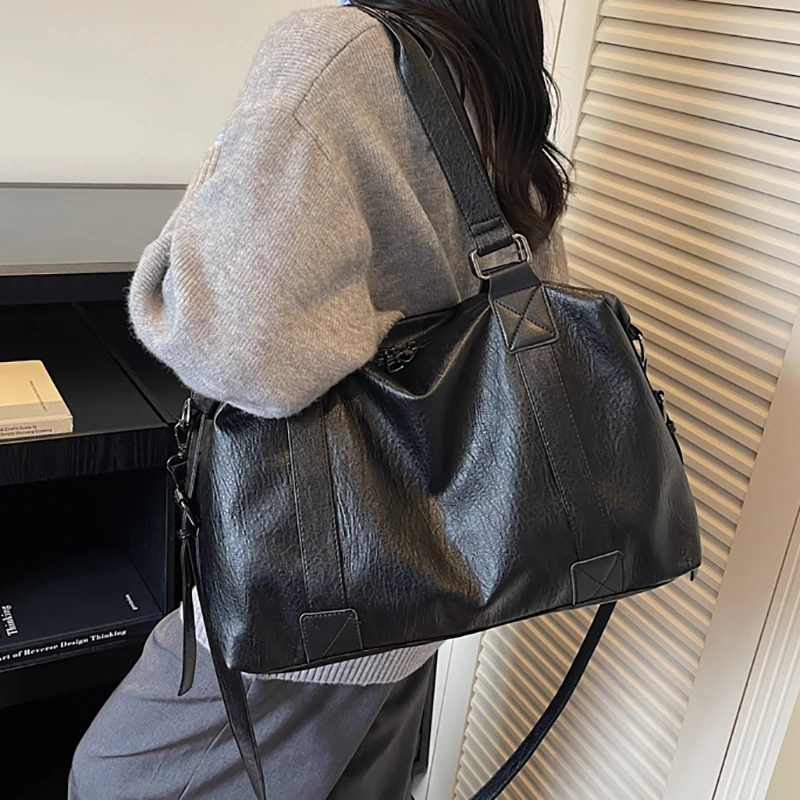 特大ダッフルバッグソフト PU レザー大容量黒ショルダークロスボディバッグ旅行ショッピング女性の高級ハンドバッグ