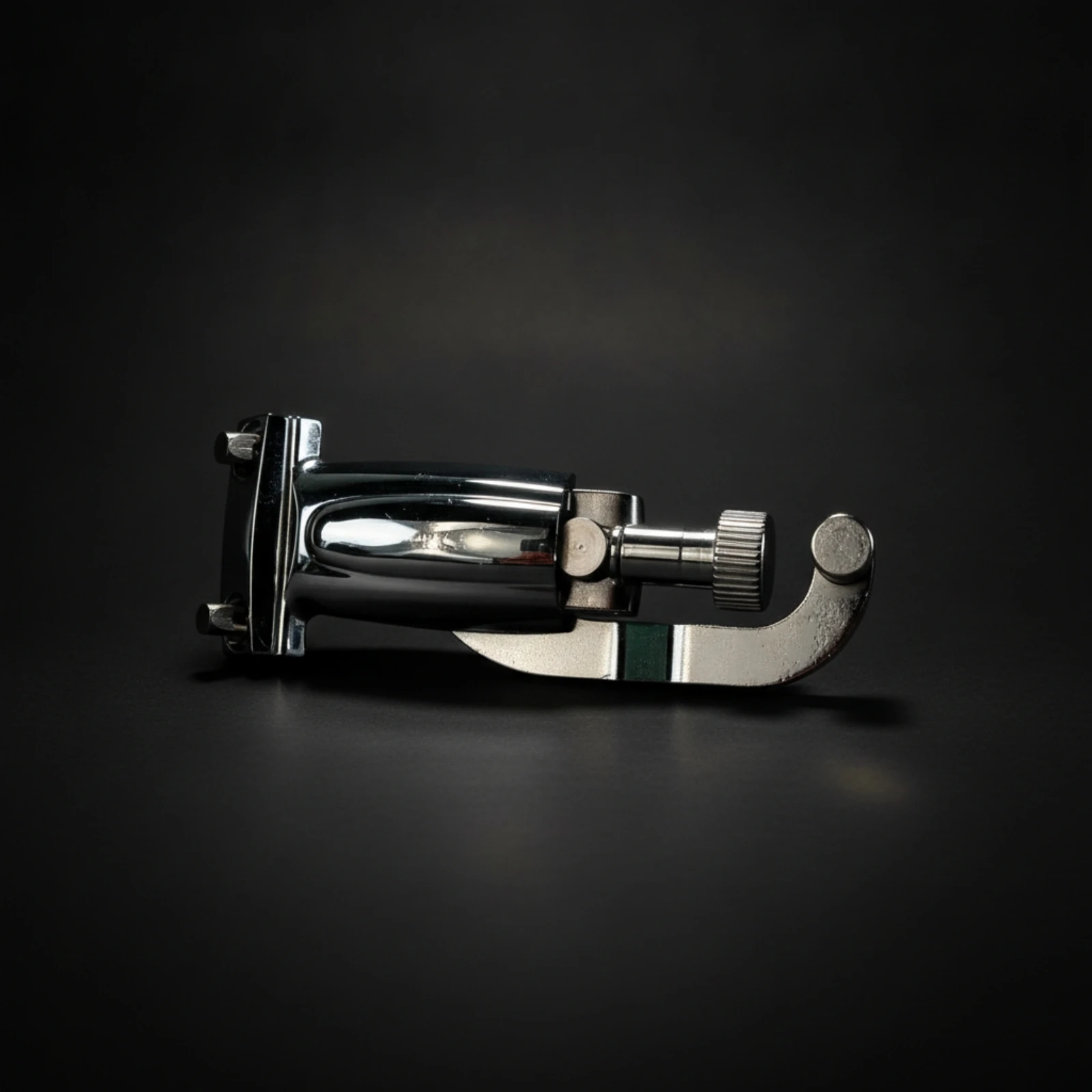 Drum Adjuster with Mounting Bracket Lever-Style Snare Drum Strainer Snare Strainer Compact Throw off Textured for Drummers