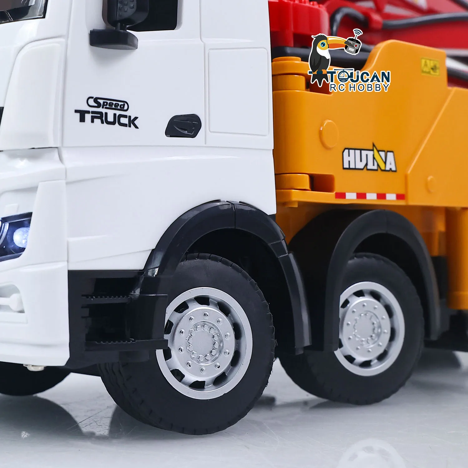 1381 1/18 HUINA Ferngesteuerter Betonpumpen-LKW Baufahrzeug Fertigmodell RTR mit Manueller Stützstange, Licht und Soundeffekten – Detail 25