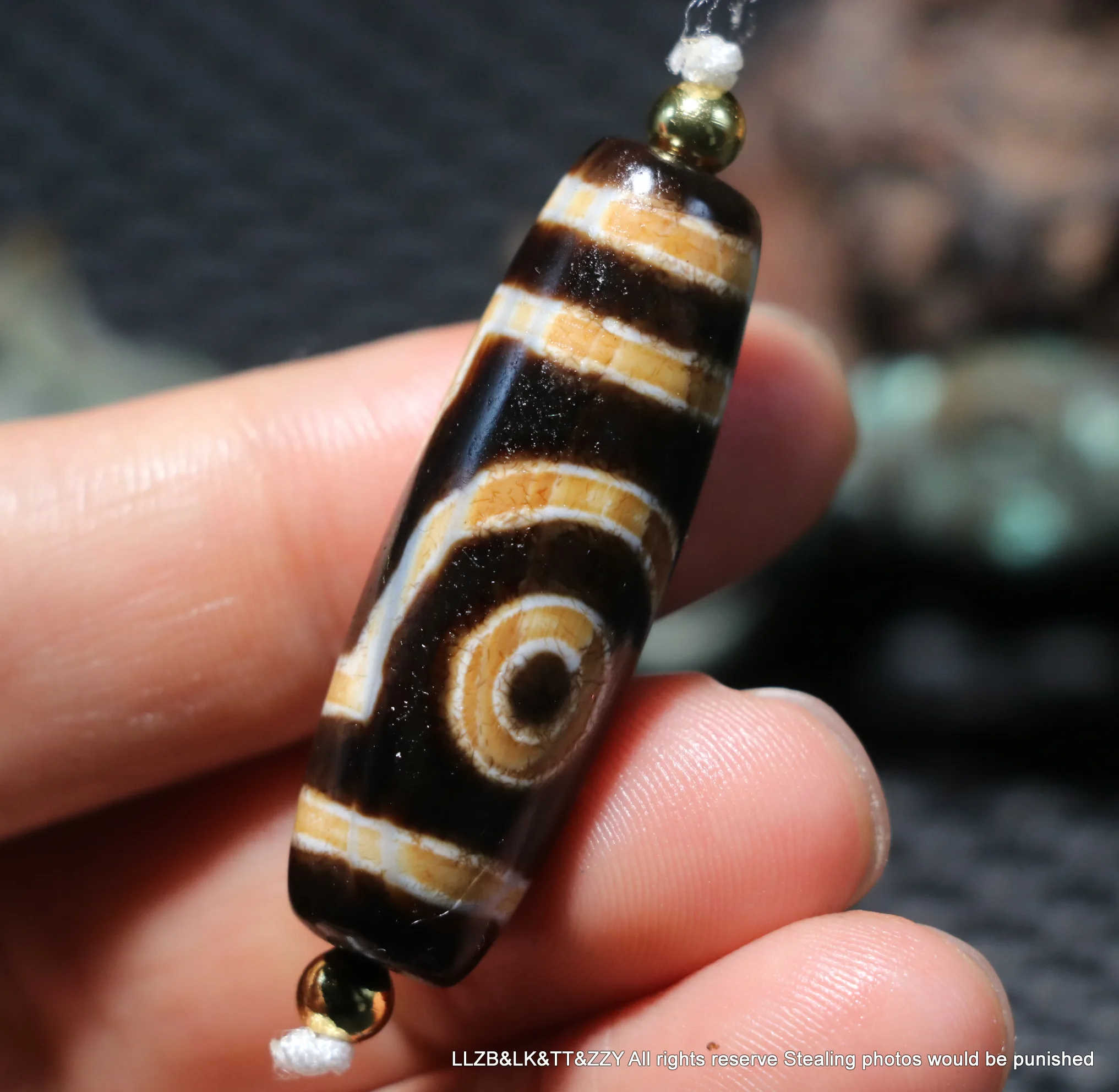 

Magic Power Energy Tibetan Old Agate Ruyi 2 Eyed Love Symbol dZi Bead Totem dZi Bead Amulet Pendant Timestown UPD210825A1