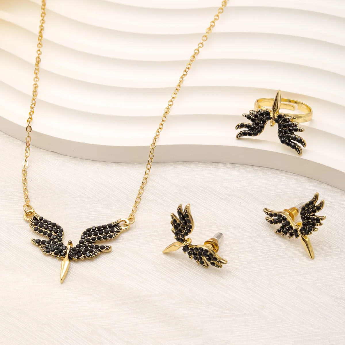 Personality Gold Wing Pendant Chain Necklace Earrings Jewelry Sets for Women Indian Fashion Jewelry Party Festival Gift