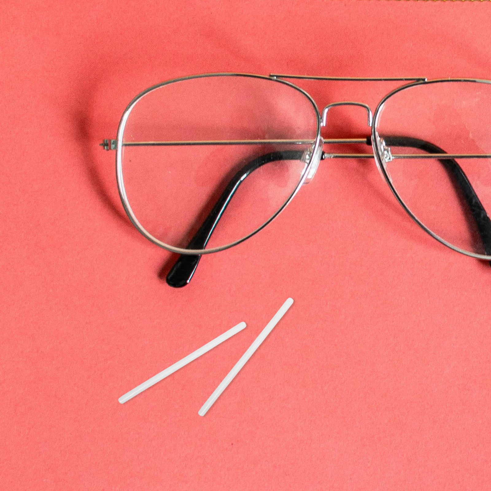 

Eyeglasses Holders Metal Temple Sleeves Silicone Ear Grips Anti-Slip Lightweight Durable for Running Hiking Climbing