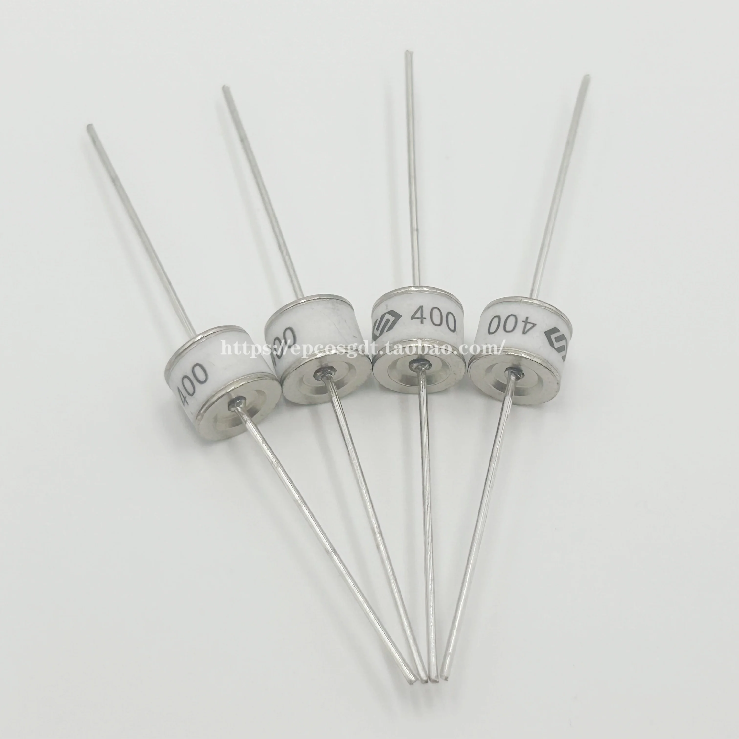 10PCS/LOT 500V ceramic gas discharge tube 8*6mm 10KA 2RM500L-8 SXH81-500X 2R500TB-8 SC2E8-500ML B8G ZM86 500V Surge protective