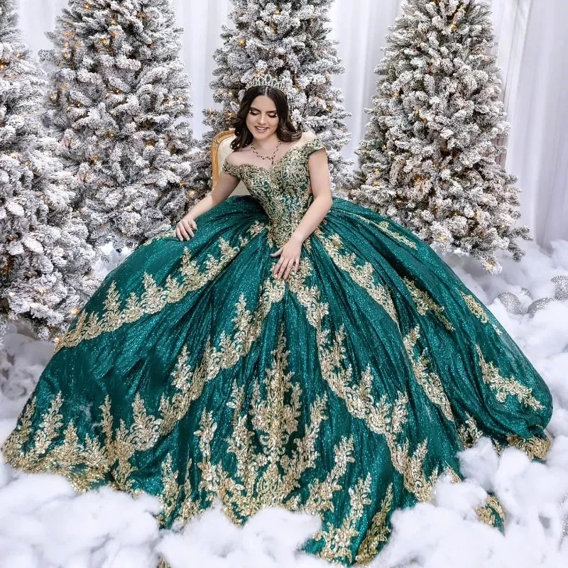 Emerald Green Quinceanera Dresses Sweet 15 Dress Off Shoulder Gold Applique Beaded Vestidos de 16 Prom Gown Ball Gown Party Wear