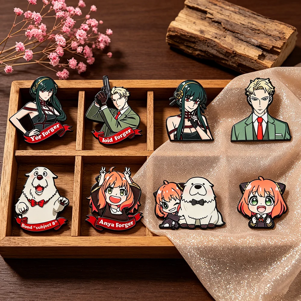 4/8 peças Broche de Desenho Animado Spy Family, Figuras de Cães Fofos, Broche de Anime, Pin de Lapela para Mochila, Acessórios de Vestuário, Joias de Moda