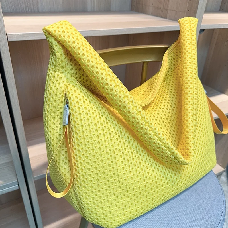 

Leisure Women's Bag Japanese New Mesh Crossbody Bag Versatile Solid Color Shoulder Bag Large Capacity Commuting Crossbody Bag