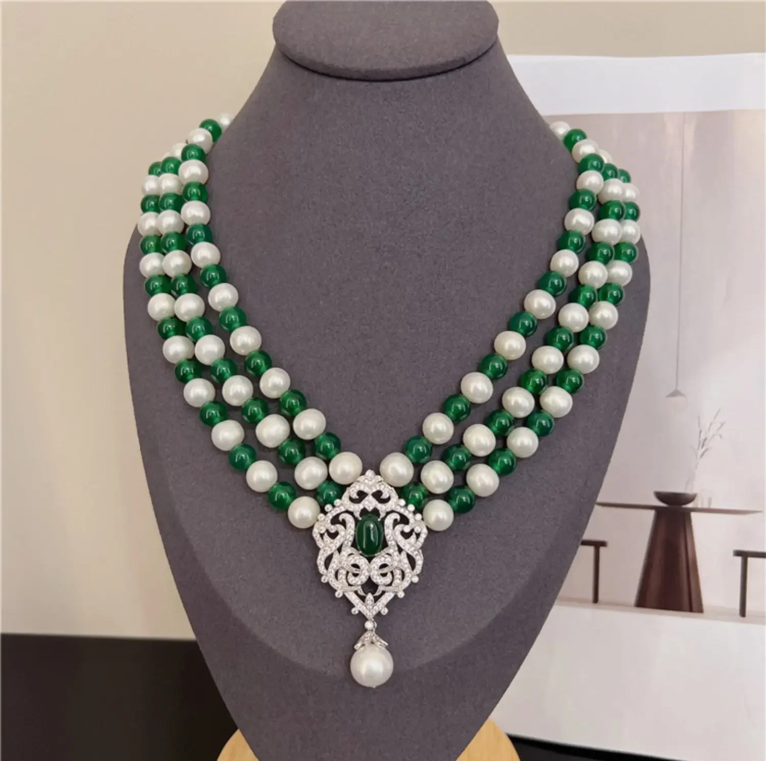 

18-20" 3 Rows Natural pearl green agate necklace CZ Pave Pendant For Women