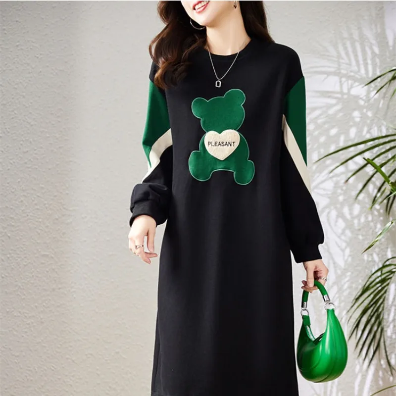 Women\'s Clothing Autumn and Winter Round Neck Patchwork Teddy Bear Embroidered Long Loose Color Contrast Long Sleeved Dress