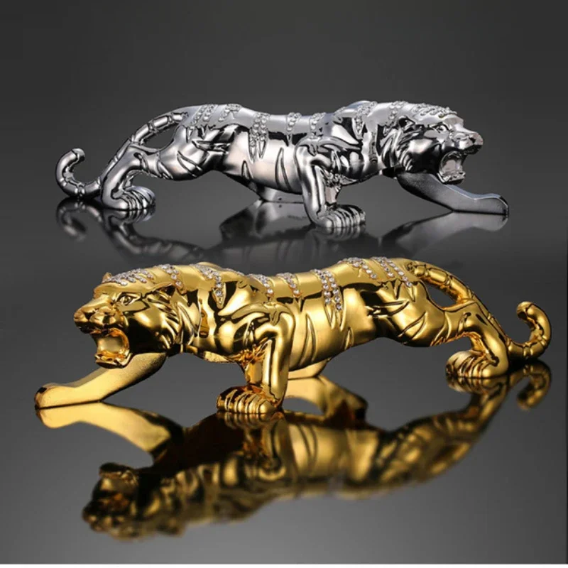 Chinese Style Metal Tiger Model Wealth Success Decoration for Home Office Tabletop Ornament or Car Accessory Tiger