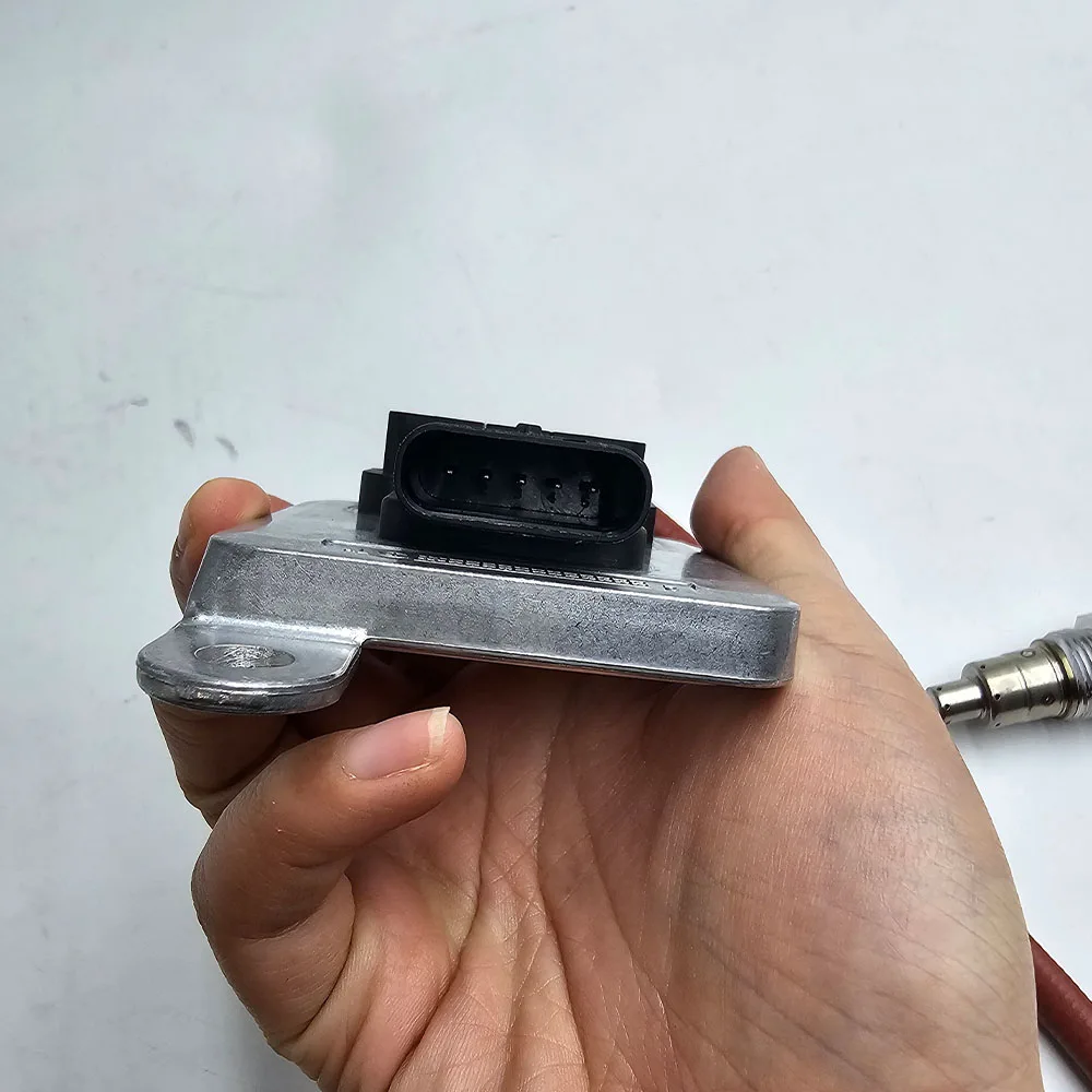 أ 0009056204   5WK97249 أ 0009052310 0009056204   N-GK مسبار NOX الاستشعار لمرسيدس بنز C الفئة W166 W213 R172 GLE E350d C250 ML350