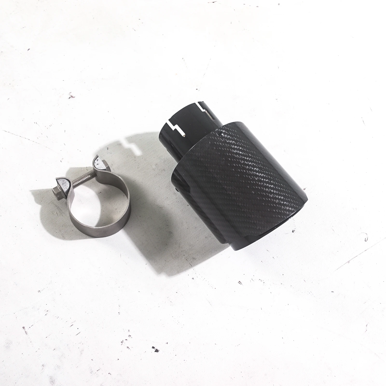 For OEM General Automotive Exhaust Head, 304 Stainless Steel Black Carbon Fiber Tube Head, General Decorative Tail
