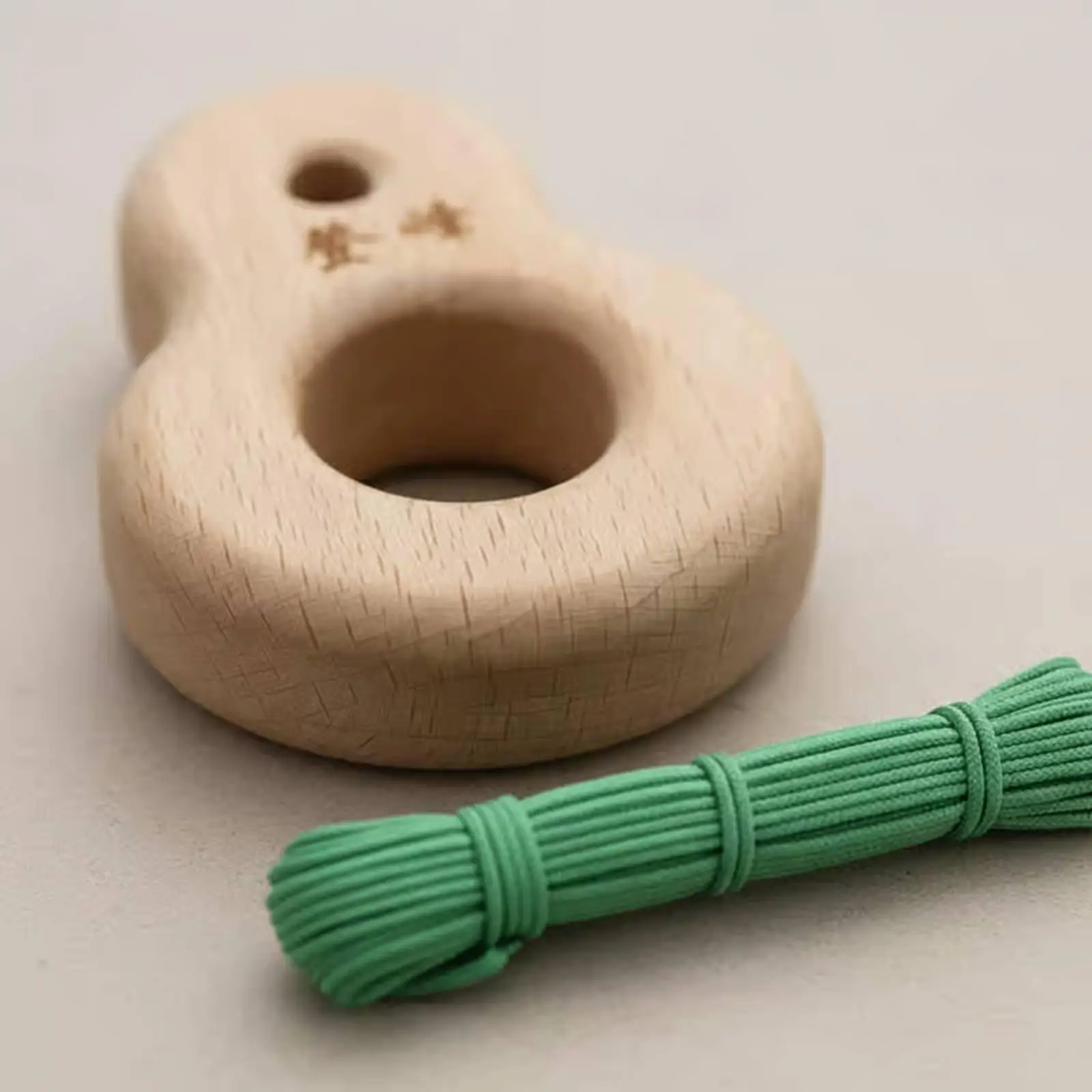 Mini Boxwood Climbing Pinch Block for Finger Training Forearm Building Travel Friendly Strength Tool