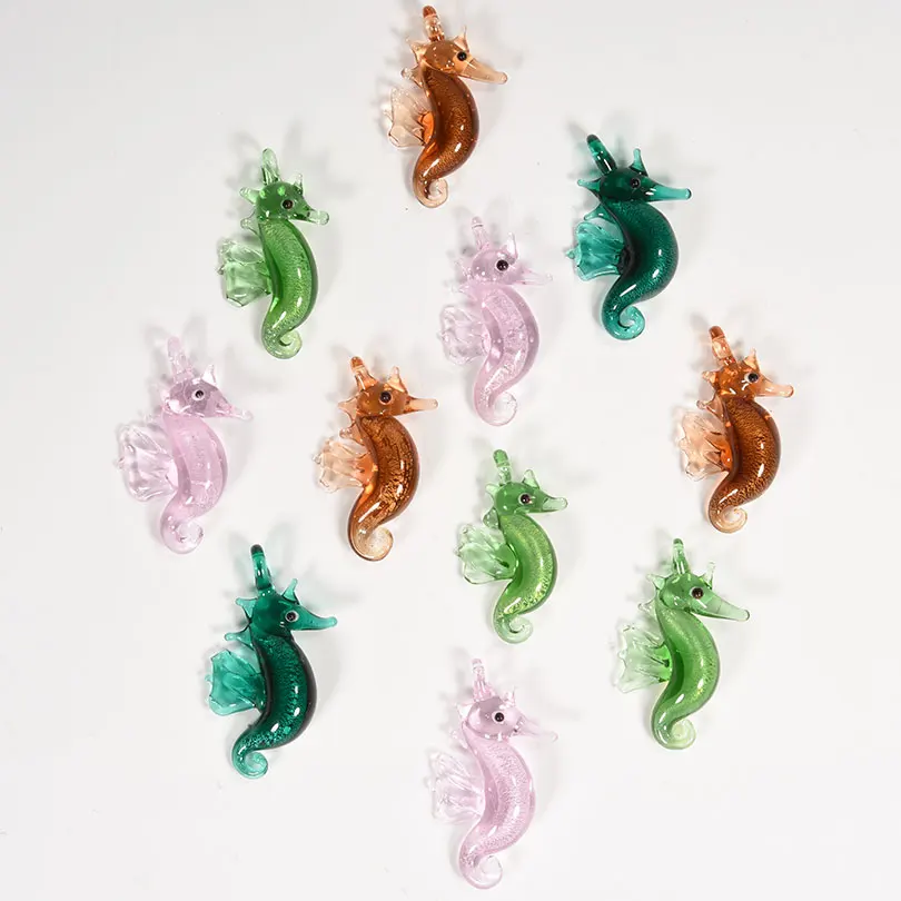 2/4Pcs Aquarium Decor Accessories  Glass Sea Horse Pendant Cute Marine Animal Mini 3D Simulate Female Jewelry Accessories