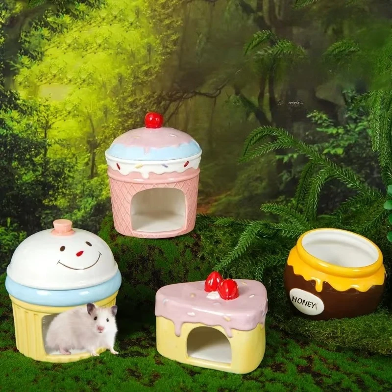Cute Cartoon Hamster Ceramic Nest for Guinea Pigs and Small Pets with Cooling Gel Pad Summer Air Circulating Sleeping House