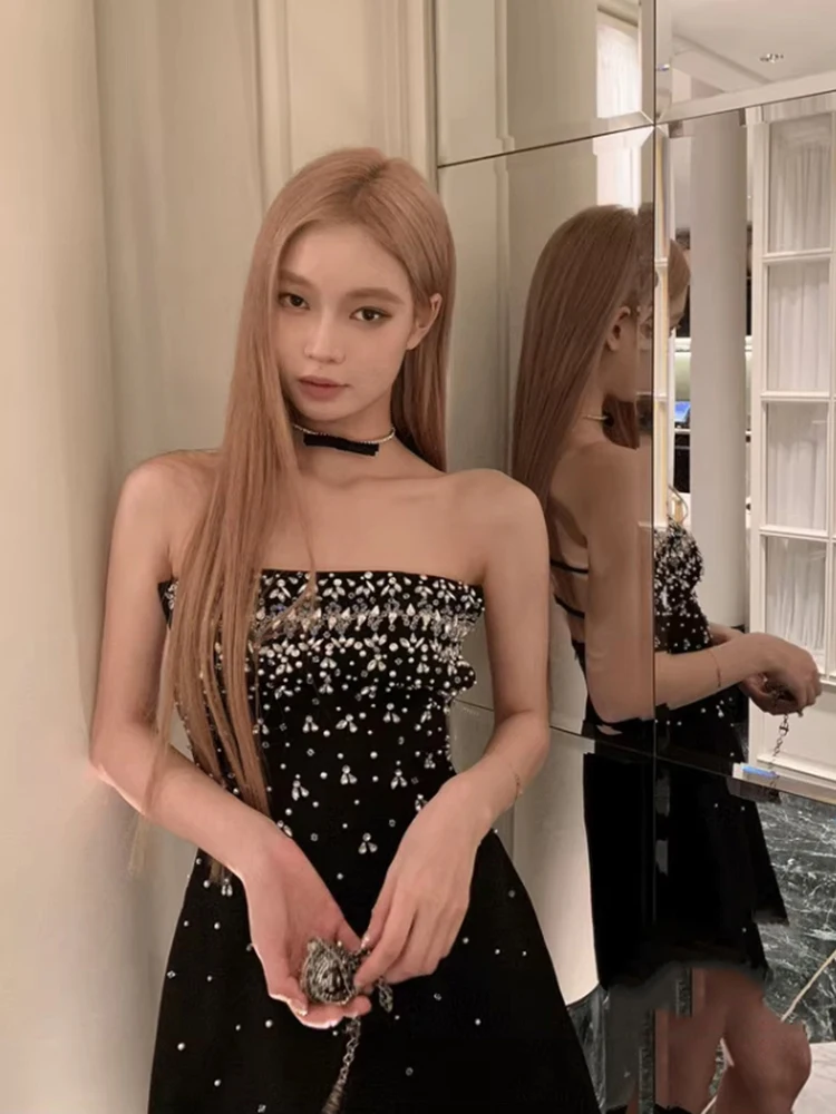 Frühling Frauen Ärmelloses Slash Neck Mini Kleid Neue Luxus Diamanten Brust Wrapping Kleider Sommer Hohe Taille Backless A-line Kleid