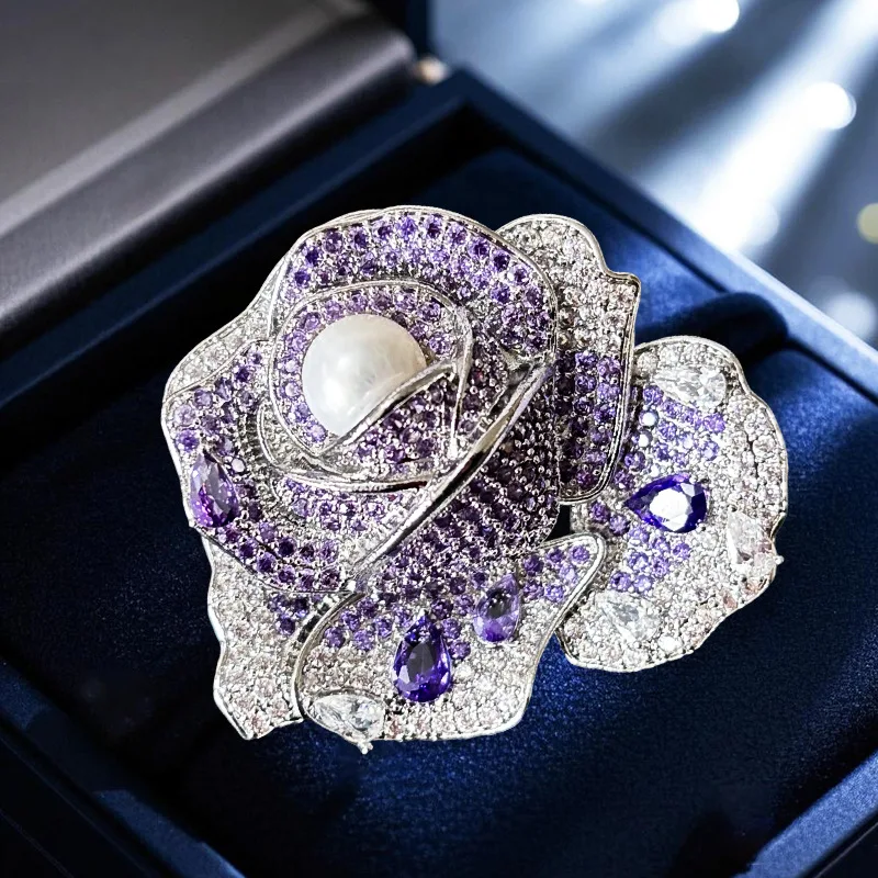 Broche de luxe rétro en Zircon tridimensionnel, pleine de camélia, élégante, perle d'eau douce, pour vêtements pour femmes, Corsage