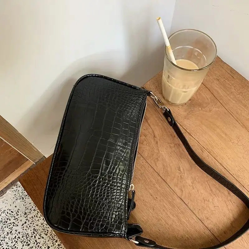 French Design Ladies Retro Armpit Bag Crocodile Pattern PU Leather Women Shoulder Bags Solid Color Girls Clutch Purse Handbags