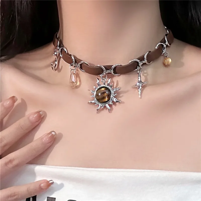 Sun Necklace Brown Leather Spliced Clavicle Chain Retro Choker Gothic Femme Jewelry Girlfriend Gift Cute