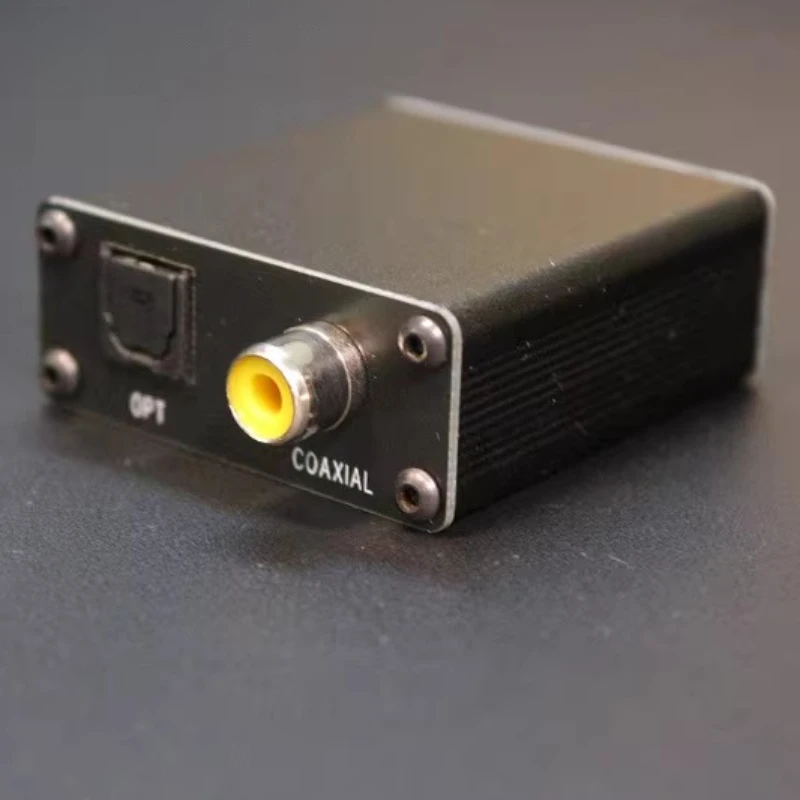 

USB-кабель-разветвитель для PS5 с оптическим и коаксиальным выходом в корпусе