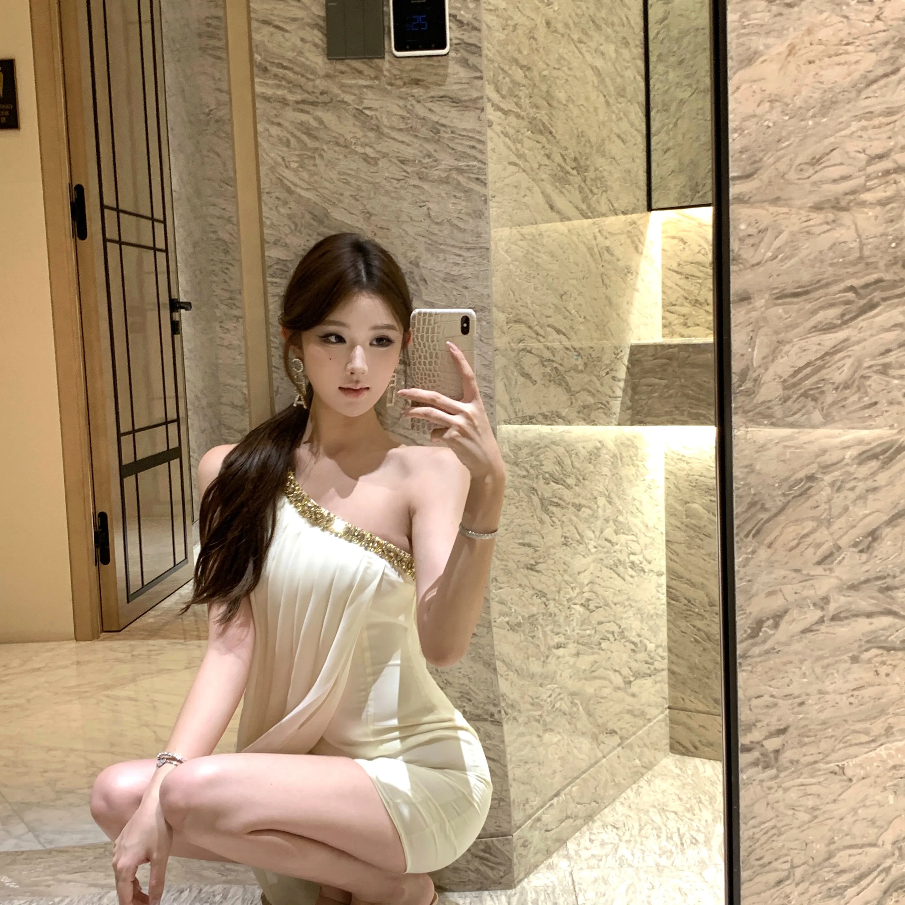 Ele ort iny saia de cetim sexy oulder cintura cortada cinched bodycon verão nova chegada chinês faion feminino dr