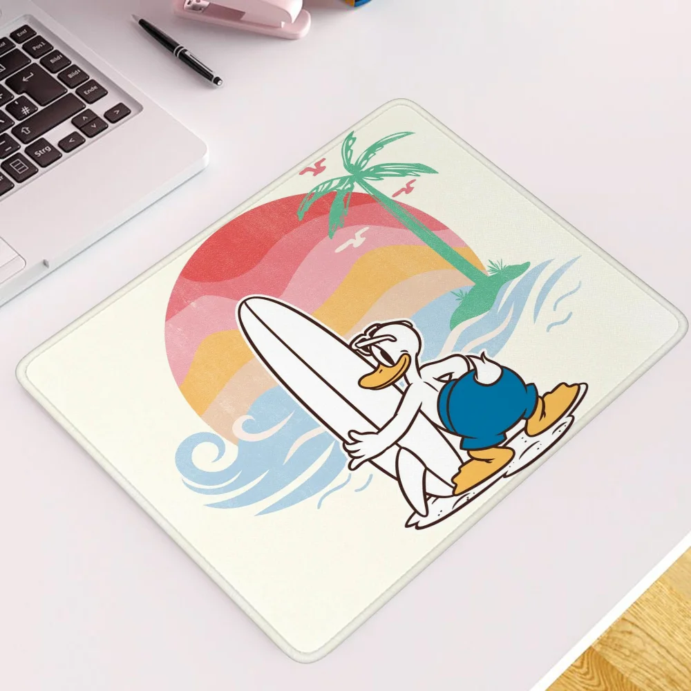 Donald Duck Cute Mouse Pad Anime Small Desk Accessories Gaming Mouse Mat Game Mats Pc Gamer Girl Mousepad Company Mause Laptop