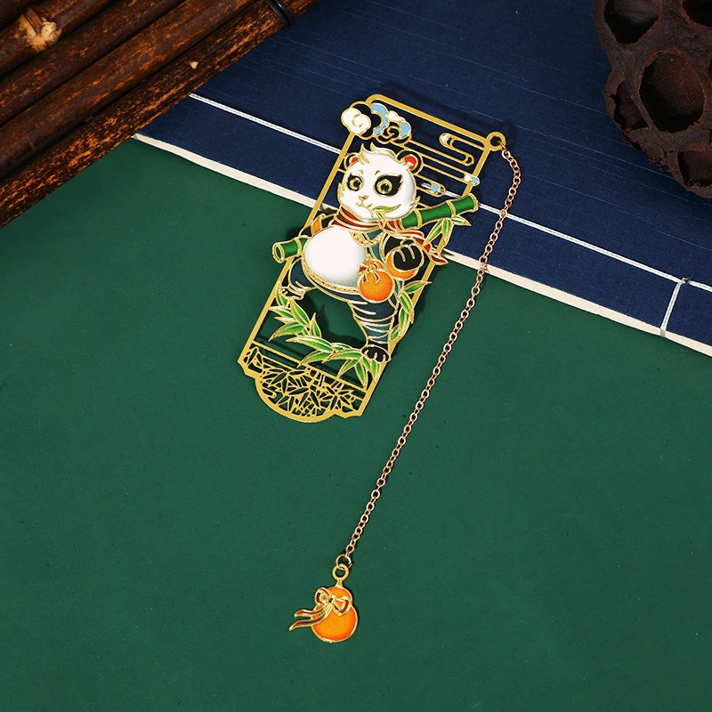 Creative Panda Bookmark Hollow Design Metal Bookmark Classical Chinese Stainless Steel Bookmark Student Gift Bookholder