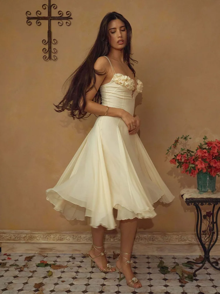 

Женское элегантное платье на бретельках с открытой спиной и 3d цветком, женское сексуальное плиссированное длинное платье трапециевидной формы без рукавов с открытыми плечами, платье для рождественской вечеринки