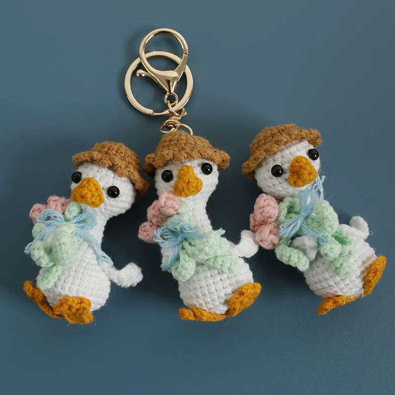 Funny Duck Doll Crochet Keychains Handmake Knit MIni Duck Doll Keychain For Car Keys Accessories Cute Duck Keyrings Wholesale