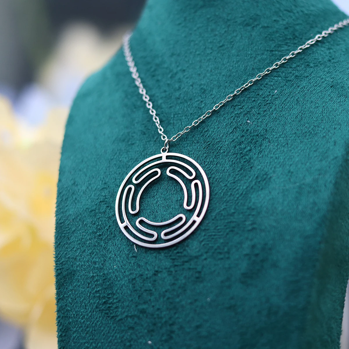 Kinitial Stainless Steel Hekate Wheel Necklace Pendant Goth Strophalos Hecate Magic Symbol Logo Charm for Women And Men Jewelry