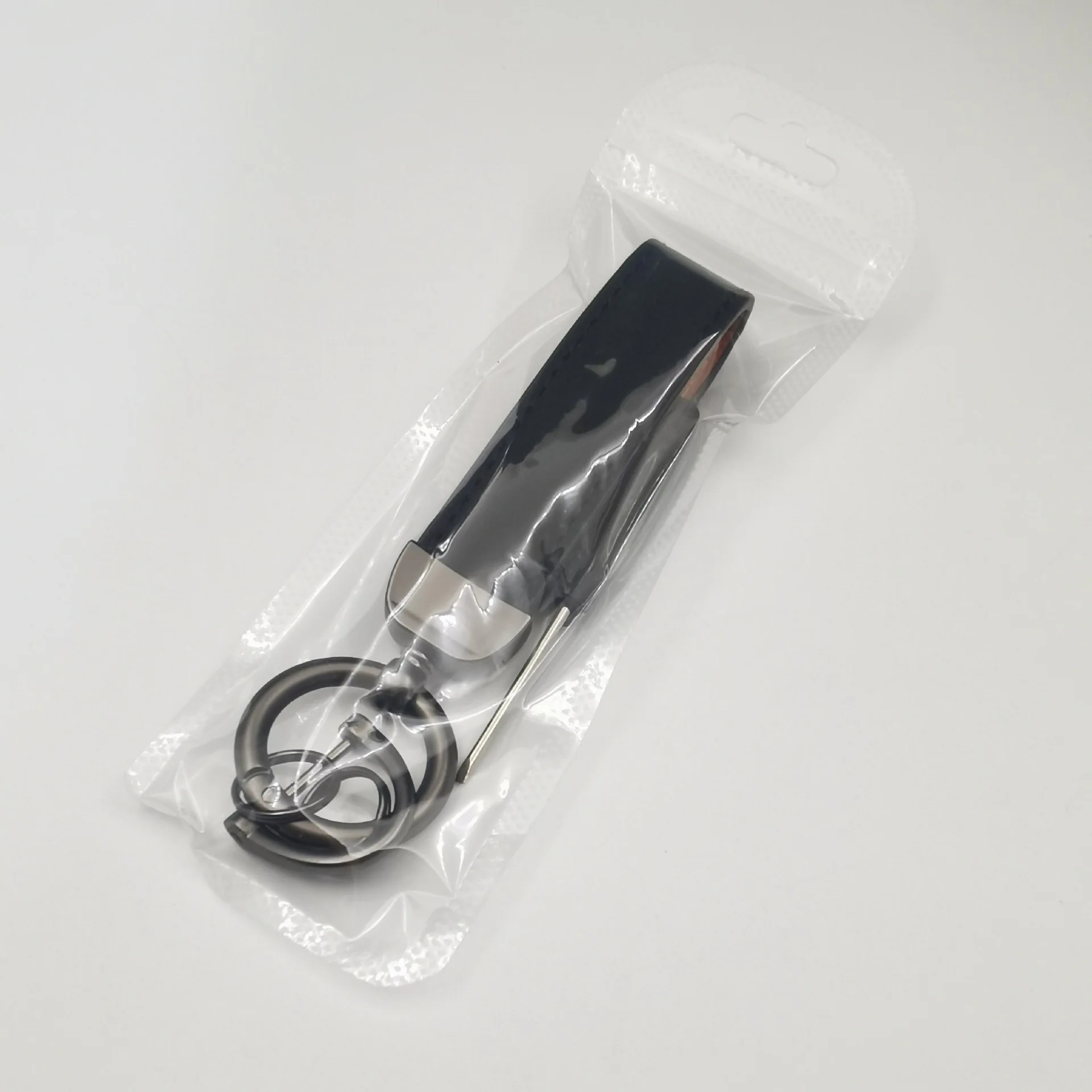 سيارة مفتاح سلسلة الفاخرة جلد طبيعي المفاتيح لون نقي مشبك سيارة كيرينغ اكسسوارات السيارات هدية سيارة المفاتيح سيارة المفاتيح K7110