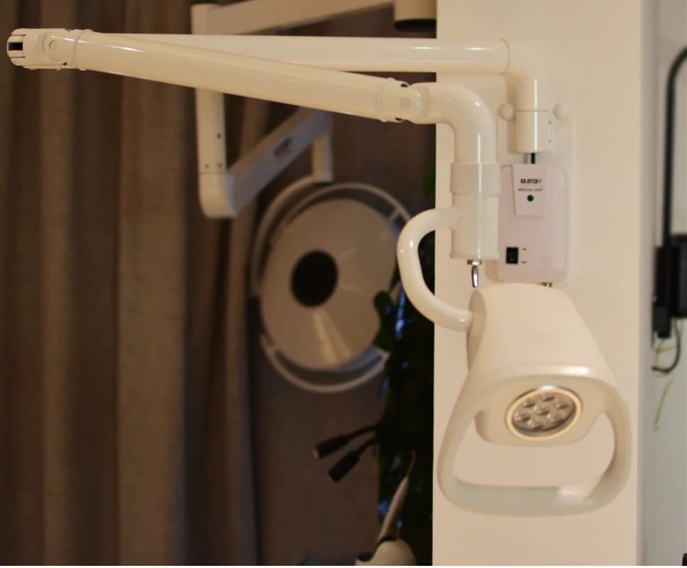 21 واط LED 7 ثقوب معلقة التشغيل مصباح مساعد الحائط الطبية فحص بيطري الضوء الجراحي مع #6