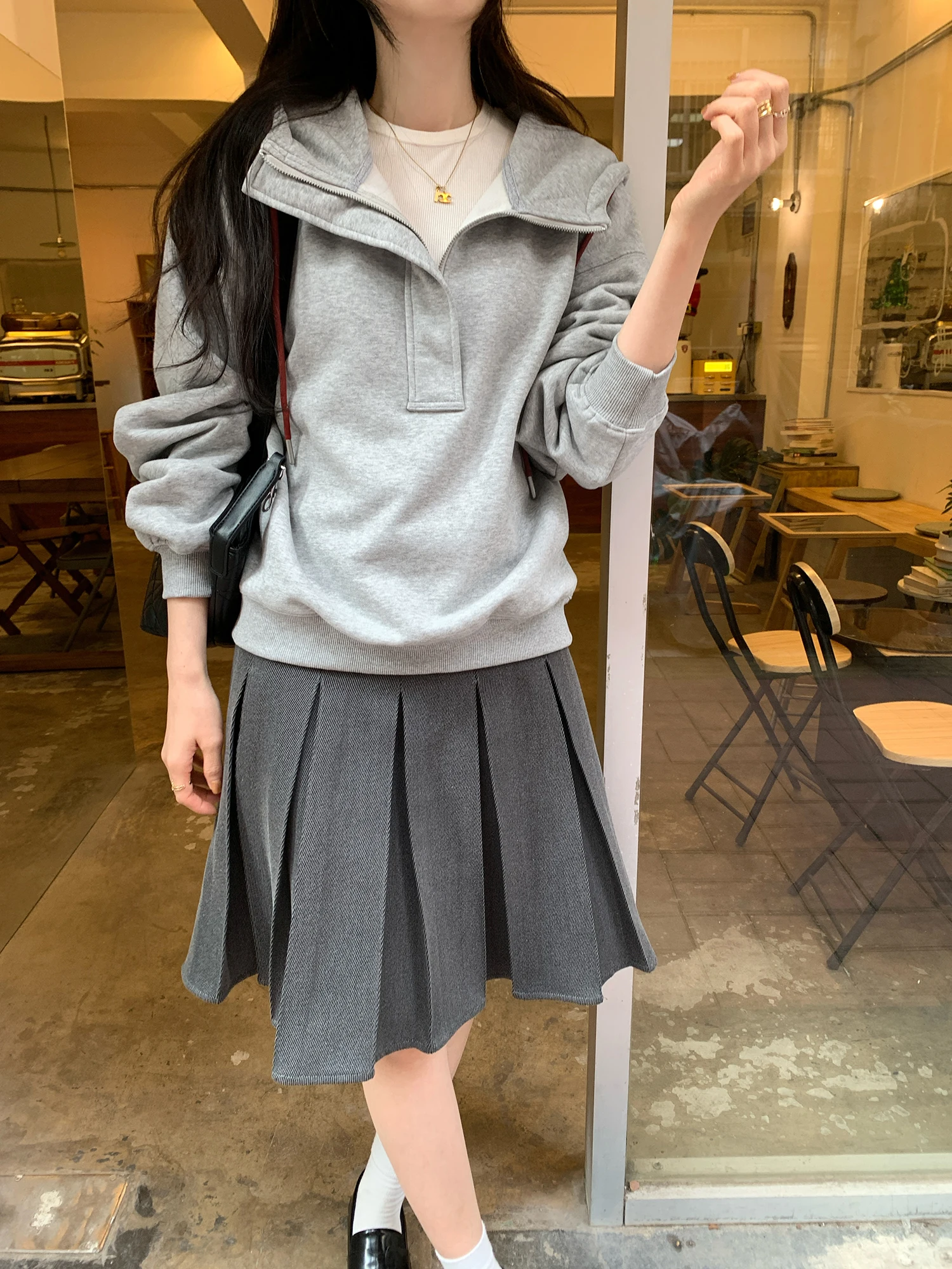 Ladies' Fleece Lined Hoodie Short Thickened Women's Style Korean Commute Wind High Quality Grey Sweatshirt Spring Autumn Season