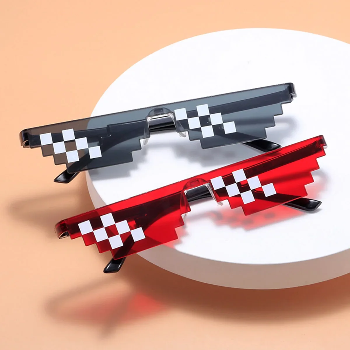 5 pezzi NUOVI occhiali da sole a mosaico Trick Toy Thug Life Glasses Deal With It Occhiali Pixel Occhiali da sole a mosaico nero Scherzi fantastici Giocattoli divertenti