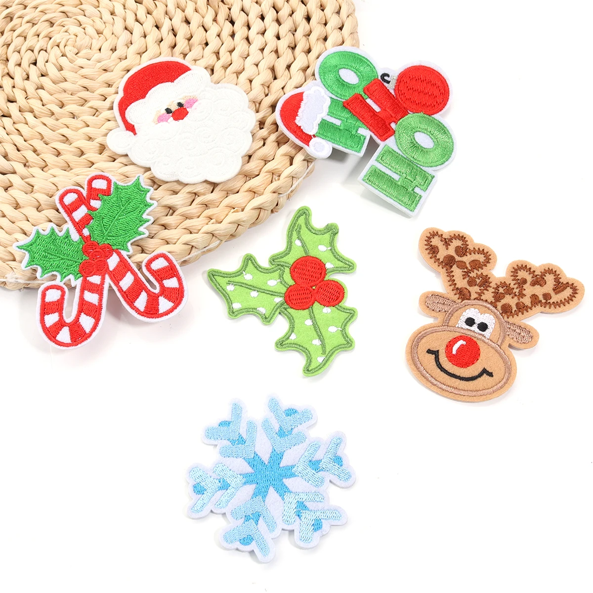 Christmas Series Ironing Patch Santa Claus Snowflake Jacket Hoodie Sticker Clothing Decoration Accessories Embroidery Badge