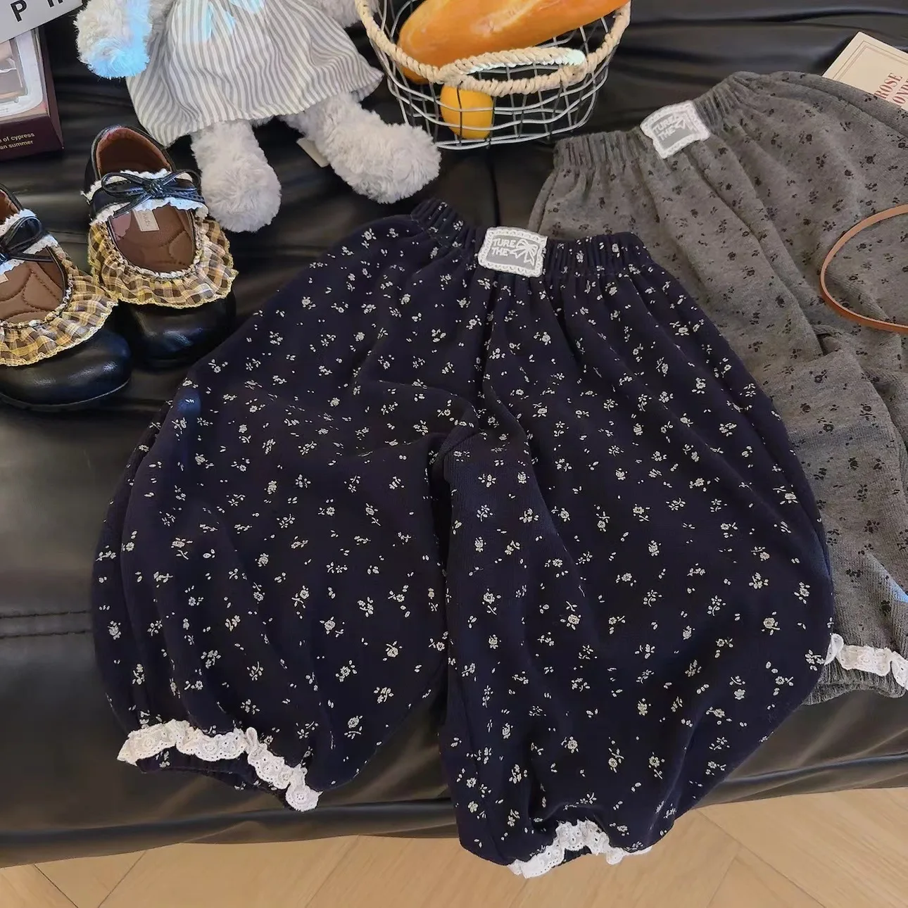 1-12T Girls Fleece Lined Thickened Pants Korean Style Full of Floral Print Trousers with Lace Cuffed Trousers 2026 New Winter